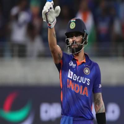 Virat Kohli : विराट कोहली शतकाच्या बाबतीत तेंडुलकरचा विक्रम मोडू शकेल का ?