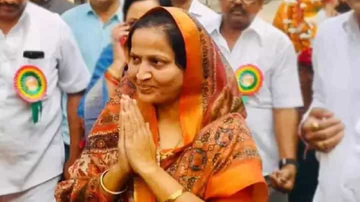 MLA Lata Sonawane | शिंदे गटाच्या आमदार लता सोनवणे यांची आमदारकी धोक्यात, सर्वोच्च न्यायलयाने याचिका फेटाळली MLA Lata Sonawane | शिंदे गटाच्या आमदार लता सोनवणे यांची आमदारकी धोक्यात, सर्वोच्च न्यायलयाने याचिका फेटाळली