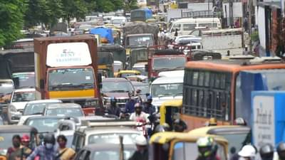 कार जागीच सोडून डॉक्टर धावत सुटले, काही मिनिटात 3 किमी, बंगळुरूत काय घडलं?