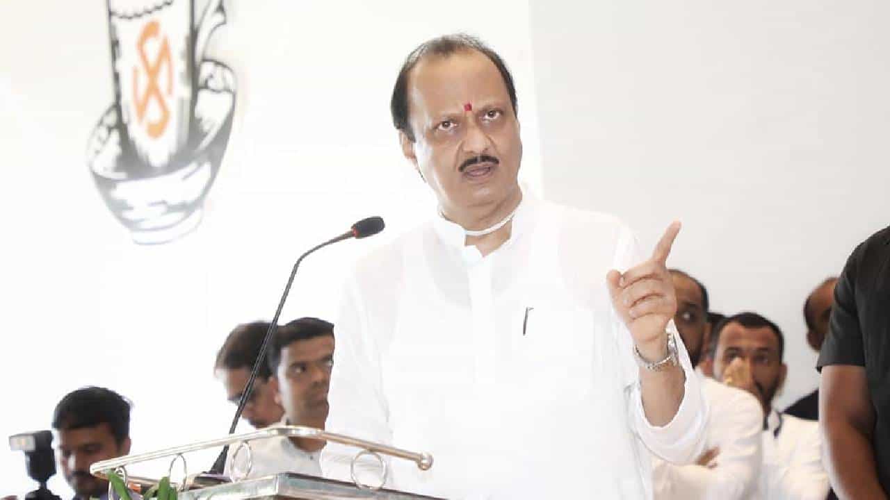 Ajit Pawar | 'ते 40 आमदार म्हणतात, आम्ही सगळेच मुख्यमंत्री' विरोधी पक्षनेते अजित पवार यांनी शिंदे गटाला काढला चिमटा