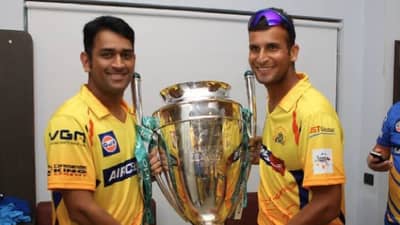 इकडे संघाची घोषणा, तिकडे निवृत्ती, कुणी घेतला सन्यास? वाचा...