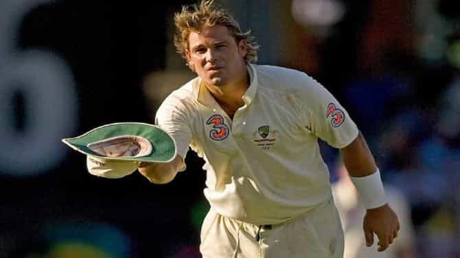 Shane Warne : शेन वॉर्नची टोपी इतक्या कोटीला विकली, आजही चर्चा