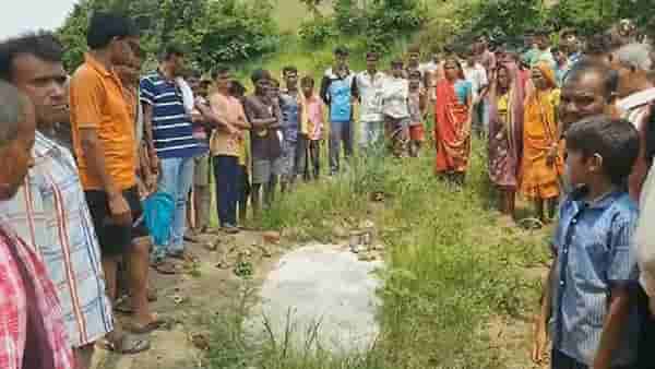 धक्कादायक! तब्बल ४२ दिवस मुलीचा मृतदेह बापानं जतन का केला?