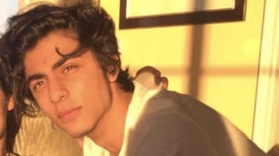 या सुपरहिट चित्रपटाच्या सीक्वेलमधून आर्यन खान करणार डेब्यू? काय आहे Viral फोटोमागचं सत्य?