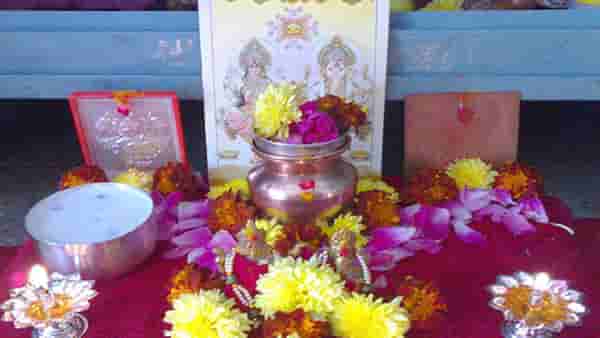 Vaibhav Lakshmi Vrat: वैभवलक्ष्मी व्रताने होतात सर्व मनोकामना पूर्ण, शुक्रवारच्या या व्रताचे महत्त्व