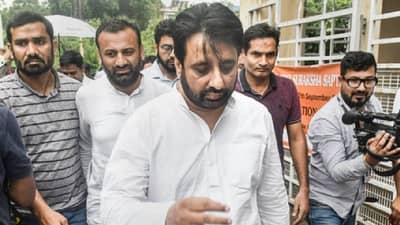 आपचे आमदार अमानतुल्ला खान यांना अटक, वक्फ बोर्ड भ्रष्टाचार प्रकरणी एसीबीची कारवाई