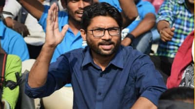 जिग्नेश मेवाणींच्या अडचणीत वाढ, आणखी एका प्रकरणात कोर्टाने सुनावली 6 महिन्यांची शिक्षा