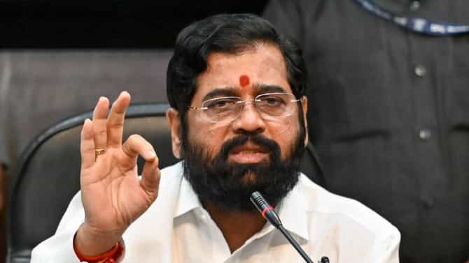 पाकिस्तान जिंदाबाद घोषणाबाजी प्रकरण; मुख्यमंत्री एकनाथ शिंदे मोठी कारवाई करणार