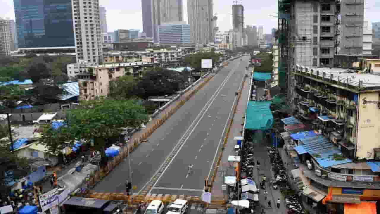 लोअर परेल उड्डाणपुलासंदर्भात दिलासादायक बातमी समोर! उड्डाणपूल कधी येणार सेवेत? जाणून घ्या! लोअर परेल उड्डाणपुलासंदर्भात दिलासादायक बातमी समोर! उड्डाणपूल कधी येणार सेवेत? जाणून घ्या!