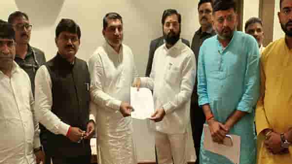 शिंदेंचा ठाकरेंना नाशिकमध्ये पुन्हा एक धक्का, केली महानगरप्रमुखाची घोषणा...