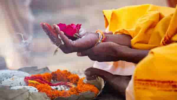 Pitru Paksha 2022: भारतातील या ठिकाणी करा पिंडदान, पितरांना मिळेल मोक्ष
