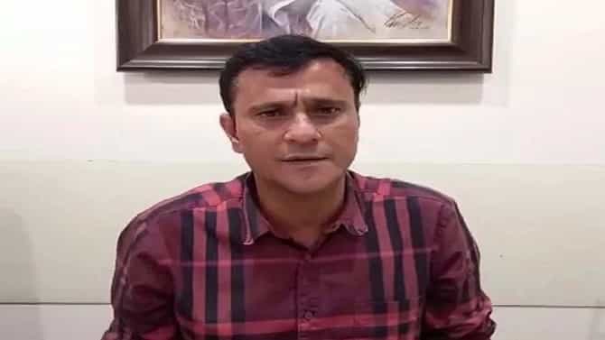 शिवसेना पवारांच्या पिंजऱ्यातलं मांजर, मनसेच्या या नेत्याची टीका जिव्हारी लागणार?