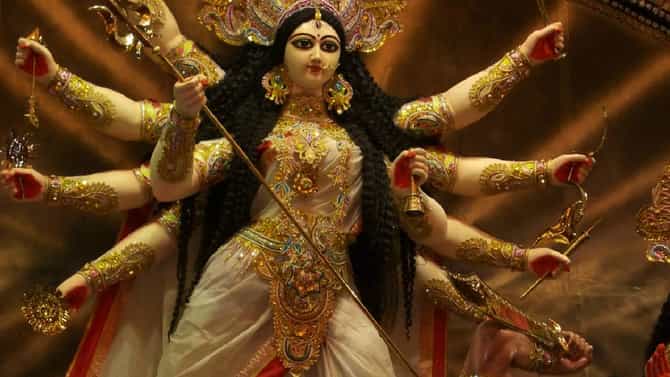 Navratri 2022: नवरात्रीत उपवास करीत आहात? मग हे नियम जाणून घ्या