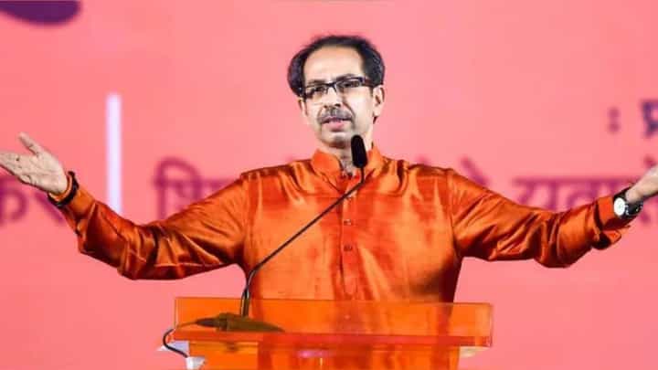 दरवाजे मोकळेत म्हणायचं आणि पाठीमागून माणसं पाठवयची!' उद्धव ठाकरेंवर कुणाचा आरोप? दरवाजे मोकळेत म्हणायचं आणि पाठीमागून माणसं पाठवयची!' उद्धव ठाकरेंवर कुणाचा आरोप?