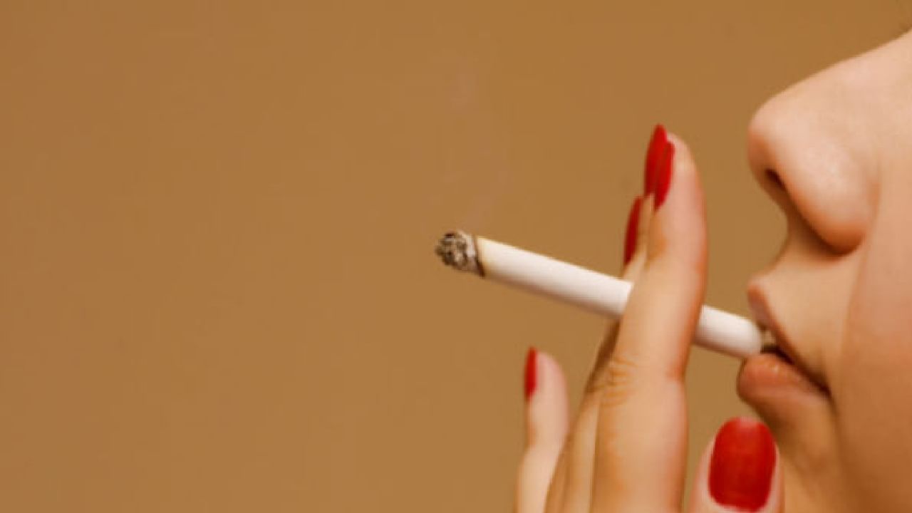 Smoking: धूम्रपानामुळे होऊ शकतात त्वचेचे  ' हे '  गंभीर आजार !