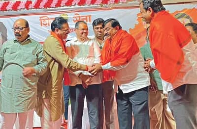 शिंदे गटात गेलेल्या बंटी तिदमेंची शिवसेनेने केली कोंडी, त्या संघटनेच्या अध्यक्षपदावरून केली हकालपट्टी...