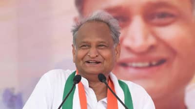 निवडणूक काँग्रेस अध्यक्षपदाची, पण नेतृत्त्व करायचंय विरोधी गटाचं..अशोक गेहलोतांचं भलतंच गणित..