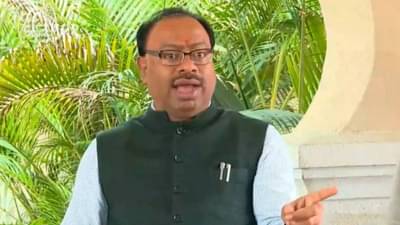 उरलेले दोनचार जणांना टिकवा, नाही तर शिंदे साहेब घेऊन पळतील; बावनकुळेंचा उद्धव ठाकरेंना टोला