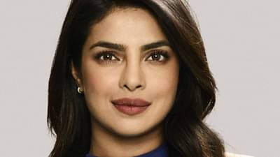 Priyanka Chopra | न्यूयॉर्कमध्ये पाणीपुरीचा आनंद घेत आहे प्रियांका चोप्रा, पाहा खास व्हिडीओ