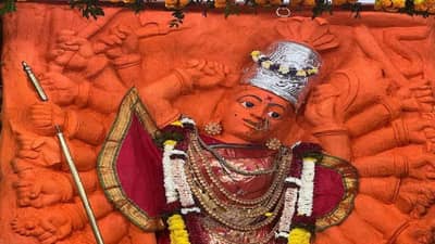 सप्तशृंगी देवी संस्थानचा मोठा निर्णय, दर्शनाला जाणार असाल तर...
