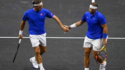 Roger Federer टेनिस कोर्टवर शेवटची मॅच हरला, पण....