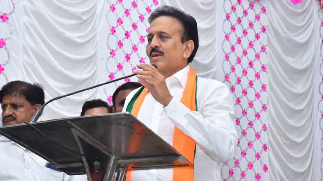 प्रायश्चित भोगावच लागणार, बोंबा मारून उपयोग नाही; महाजनांचा उद्धव ठाकरेंवर हल्लाबोल