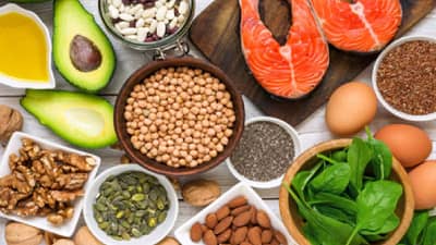 Health: डायबिटीस, कोलेस्ट्रॉल आणि हृदयरोगाला ठेवायचे असेल दूर तर आहारात करा या घटकांचा समावेश