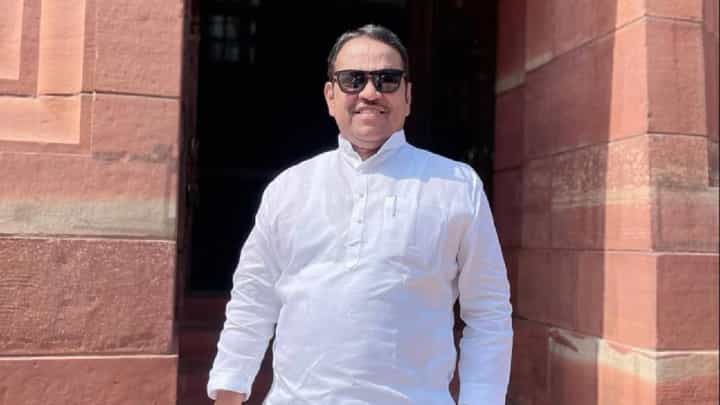 दसरा मेळाव्याआधी श्रीरंग बारणे यांचा मोठा दावा, म्हणाले... दसरा मेळाव्याआधी श्रीरंग बारणे यांचा मोठा दावा, म्हणाले...