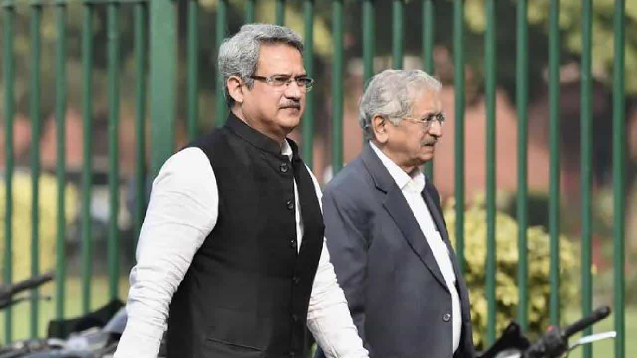 ठाकरे गटाचा चिन्हाबाबत निर्णय कधी होणार?, अनिल देसाईंनी डेडलाईन सांगितली... ठाकरे गटाचा चिन्हाबाबत निर्णय कधी होणार?, अनिल देसाईंनी डेडलाईन सांगितली...