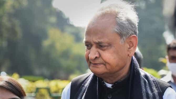 अशोक गहलोतांनी विश्वास गमावला? पुन्हा काँग्रेस अध्यक्ष पदाचा शोध, पर्याय कोण?