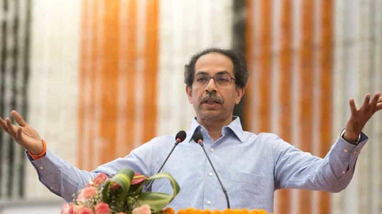 उद्धव ठाकरेंचा राजीनामा म्हणजे..., शिंदेगटाच्या वकिलांचा युक्तिवाद