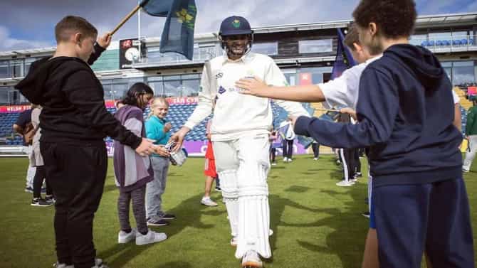 याला म्हणतात टॅलेंट, ताकत न लावताच shubman gill ने पाकिस्तानी बॉलरला मारला SIX, पहा VIDEO