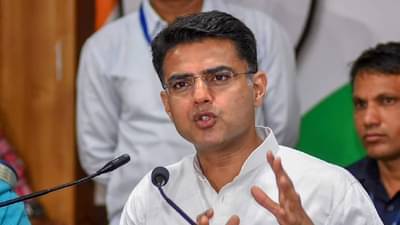 निष्ठावान राहिलोच नसतो तर राज्यात काँग्रेस तर राहिली असती का..? गेहलोत गटाचा सवाल...