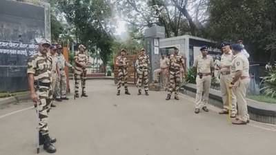 नाशिकमध्ये पहिल्यांदाच ठाकरे - शिंदे गटात संघर्ष, पालिकेच्या प्रवेशद्वारावर मोठा बंदोबस्त