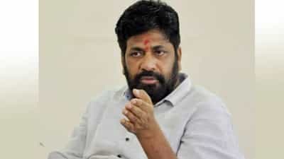 एकदा काय ती तोडफोड करून बाहेर पडू, प्रहारचे कार्यकर्ते आक्रमक- बच्चू कडू