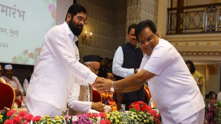 दसरा मेळावा कुणा एका व्यक्तीचा नसून विचारांचा असतो- तानाजी सावंत दसरा मेळावा कुणा एका व्यक्तीचा नसून विचारांचा असतो- तानाजी सावंत