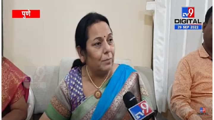 गरूड स्वतःला पाहिजे तशी झेप घेतो, शिंदे गटावर कुणाचा निशाणा? गरूड स्वतःला पाहिजे तशी झेप घेतो, शिंदे गटावर कुणाचा निशाणा?