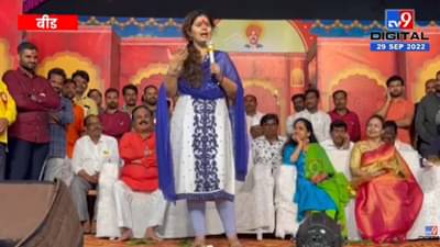 सत्ताधारी पक्षात असूनही पंकजा मुंडे का म्हणतायेत बेरोजगार?