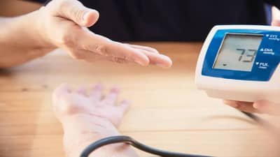 लहान मुलांनाही होऊ शकतो High BP चा त्रास, तज्ज्ञांकडून जाणून घ्या लक्षणं