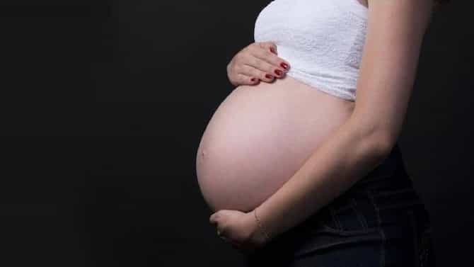 Abortion: गर्भपातानंतर जाणवणाऱ्या या समस्या म्हणजे धोक्याची घंटा, लगेच करावा डॉक्टरांशी संपर्क
