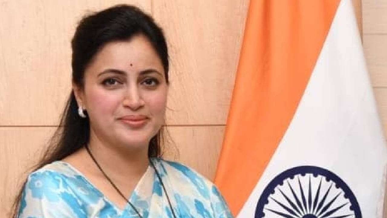 बच्चू कडूंनी स्वतःवरचं नियंत्रण सांभाळावं, नवनीत राणांनी आणखी असा दिला सल्ला बच्चू कडूंनी स्वतःवरचं नियंत्रण सांभाळावं, नवनीत राणांनी आणखी असा दिला सल्ला