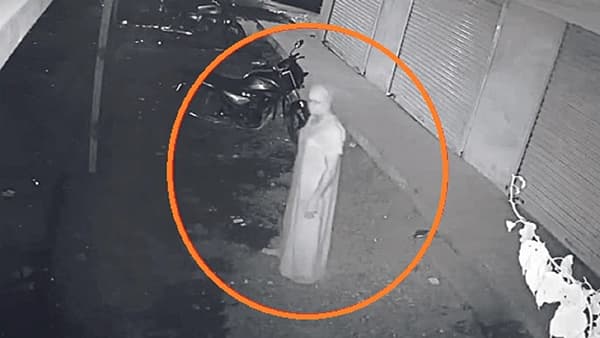 तो पुरुष महिलांचे कपडे घालून का फिरायचा, हे आहे कारण...