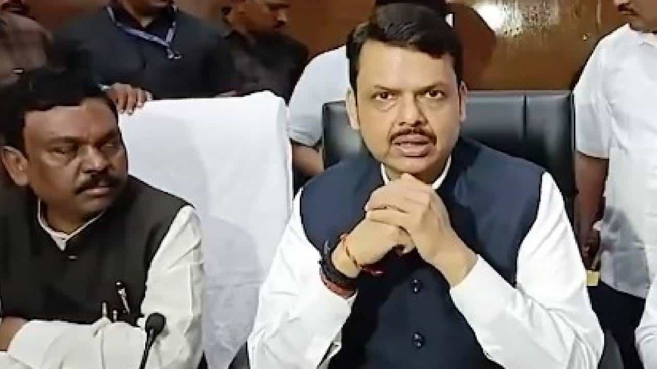 इतक्या हजार कोटी रुपयांची गुंतवणूक अपेक्षित, फडणवीसांनी या प्रकल्पाबद्दल दिली माहिती