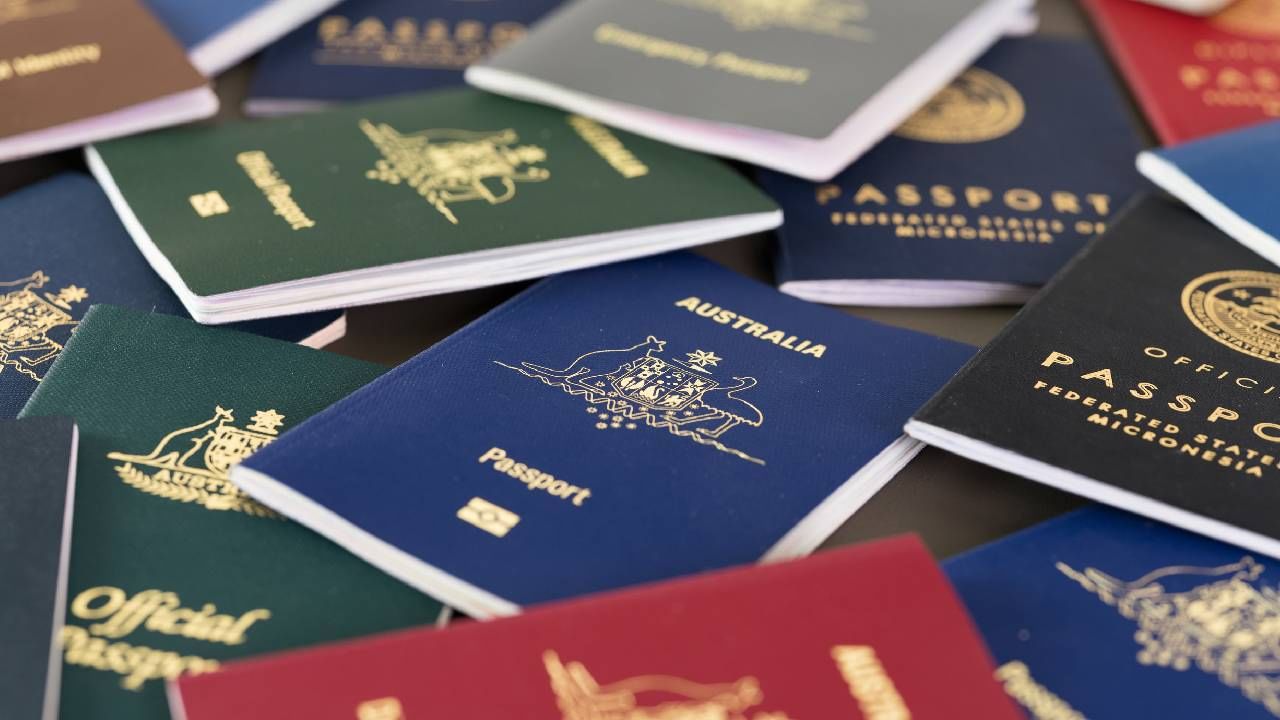Passport: फक्त 3 लोकं ज्यांना पासपोर्टची गरजच नाही, जगात 3! आहे ना इंटरेस्टींग?