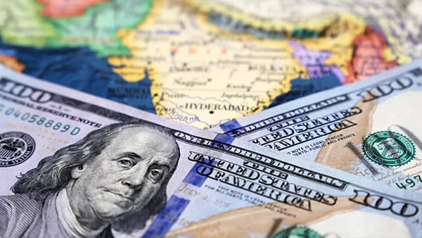 Investment : परदेशी गुंतवणूकदारांचा शेअर बाजारावर भरवसा नाय काय? का काढतायेत पैसा..