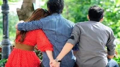 गरब्यामध्ये तो भेटला तर नवऱ्याच्या मनात वेगळीच भिती, अखेर बायकोने....