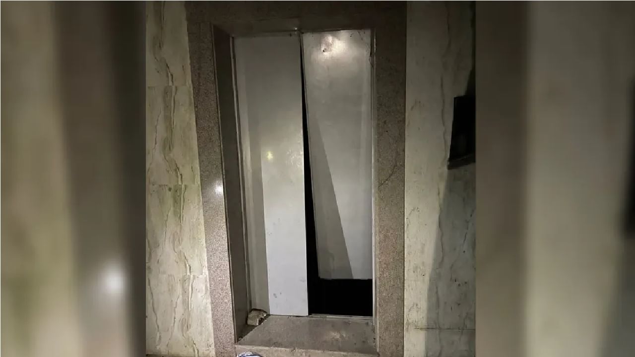 भयानक! बटन दाबलं, लिफ्टचा दरवाजा उघडला त्याने आत पाऊल टाकले... पण थेट 11 व्या मजल्यावरुन खाली पडला