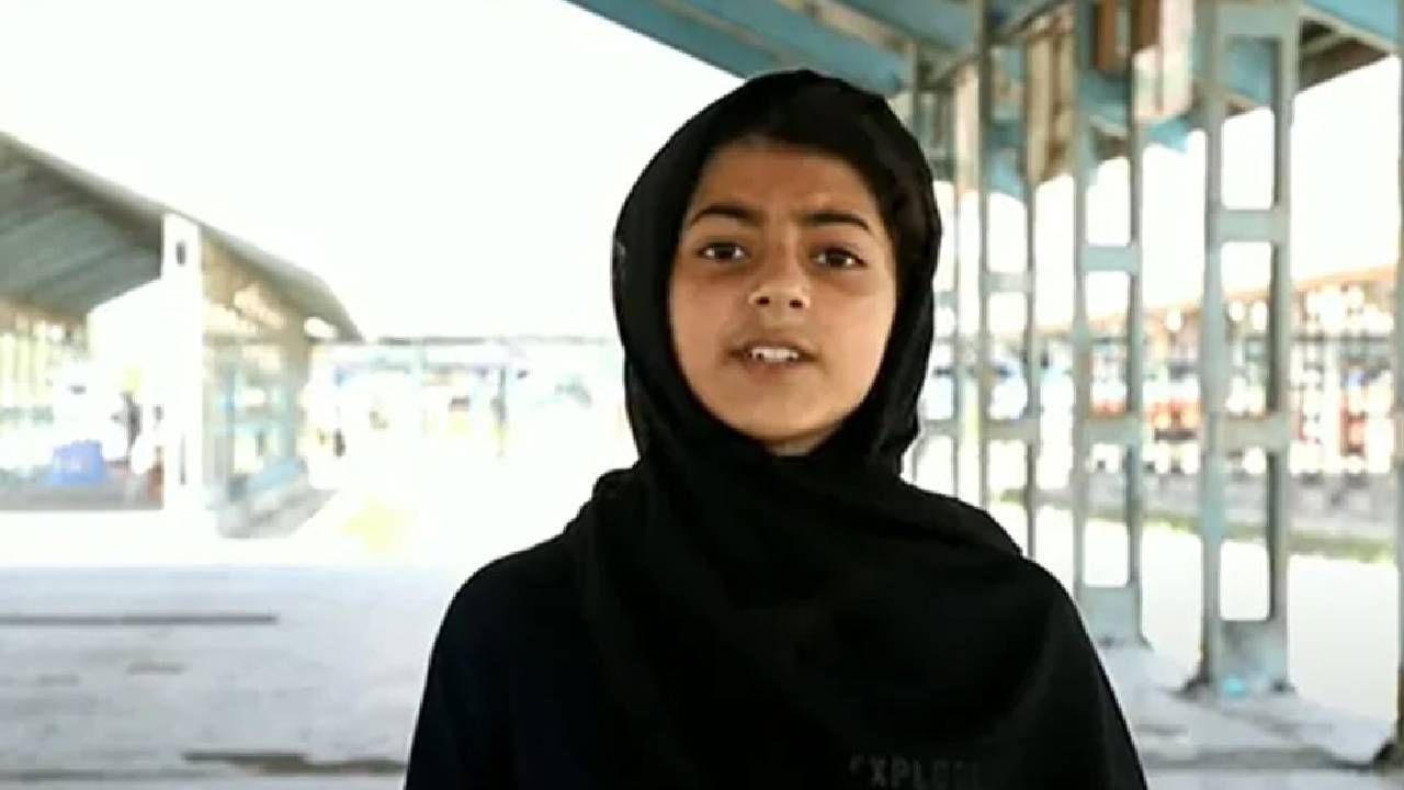 काश्मीर मधील ही मुलगी सध्या प्रचंड चर्चेत! 10 वर्षीय अक्सा सोशल मीडियावर घालते धुमाकूळ
