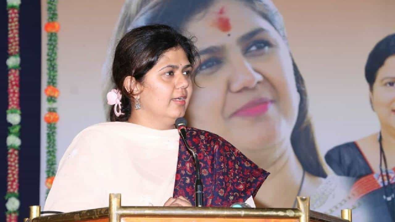 विचारांचा दाखला, शेरो शायरी, पुढच्या क्षितीजाची चाहूल, अन् बरंच काही, पंकजा मुंडेंचं संपूर्ण भाषण...