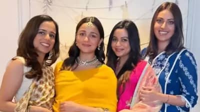 Alia Bhatt: आलिया भट्टच्या चेहऱ्यावर दिसला प्रेग्नन्सी ग्लो; बेबी शॉवरचे फोटो पाहिलेत का?
